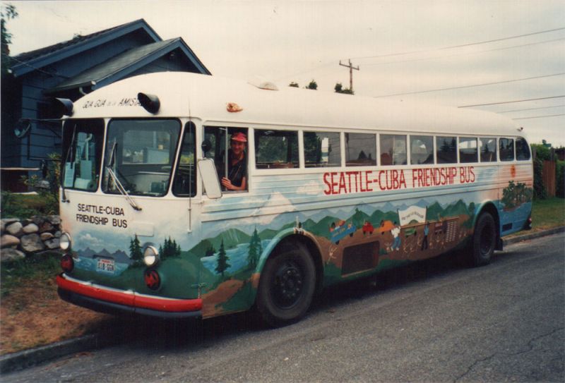 Friendshipment Caravan bus